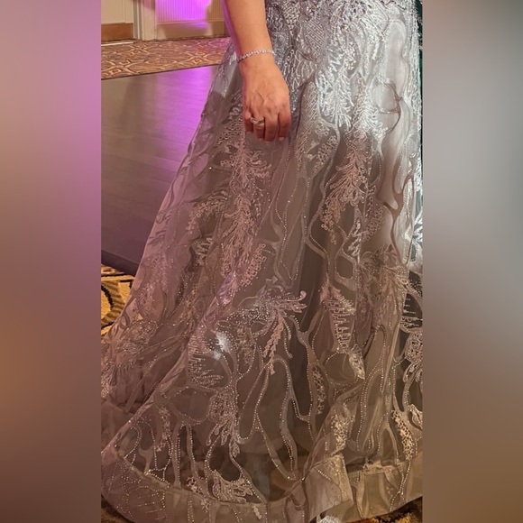 Flowing Gown for mother of the bride or groom. Color gray, beaded. Size 14-16 - Picture 10 of 16